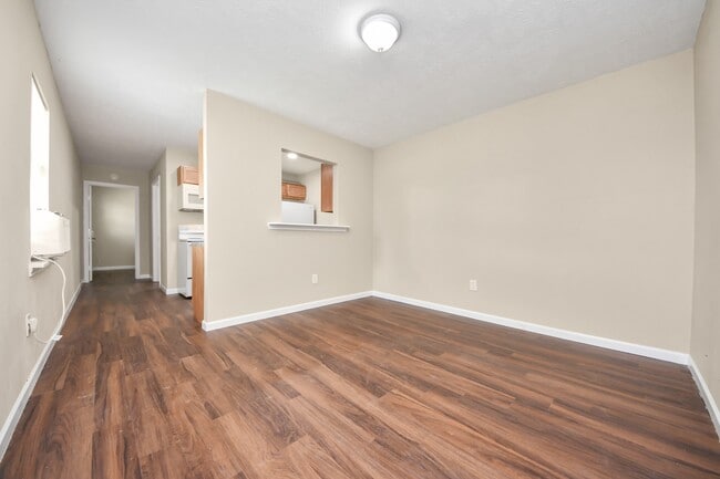 Photo - 17109 River Rd