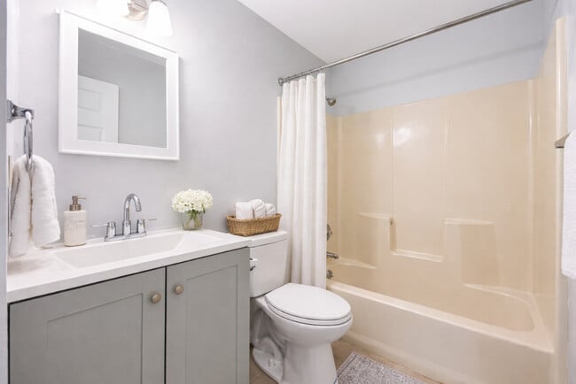 Bathroom - Enby Gardens