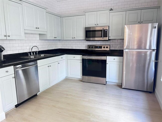 Photo - 7658 Plantation Cir
