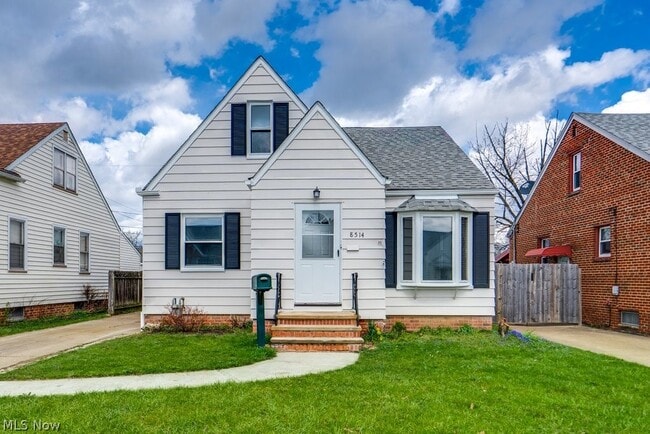 Building Photo - 8514 Deerfield Dr