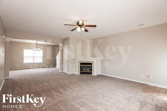 Photo - 1737 Larne Cir