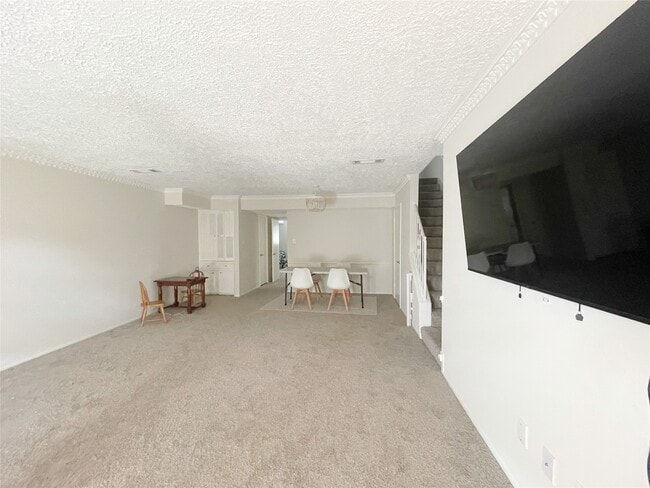 Photo - 443 N Post Oak Ln