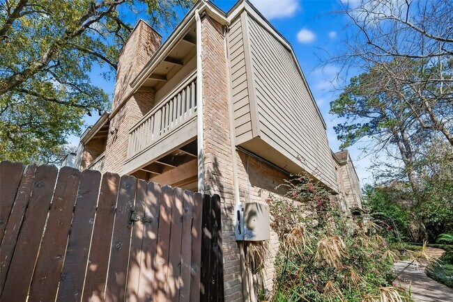 Photo - 2100 Tanglewilde St Unit 51