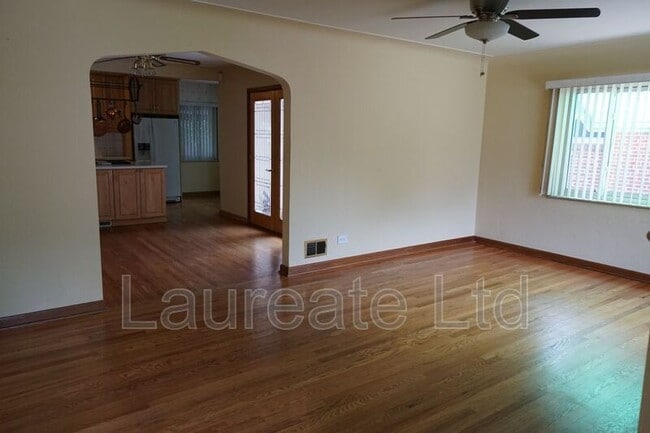 Photo - 720 Ivy St