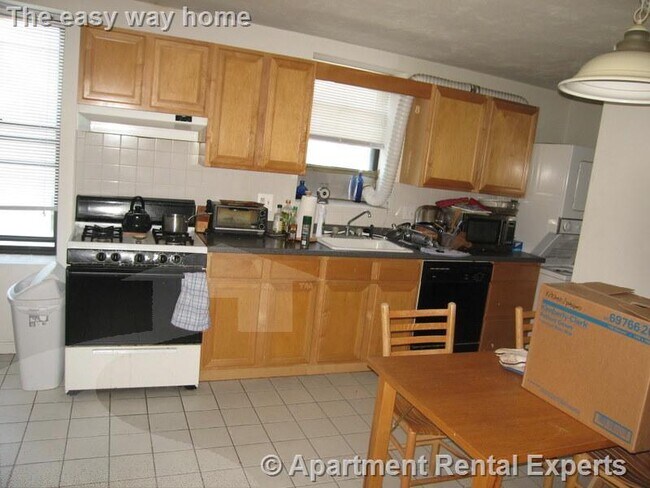 Photo - 2036 Massachusetts Ave Unidad #3