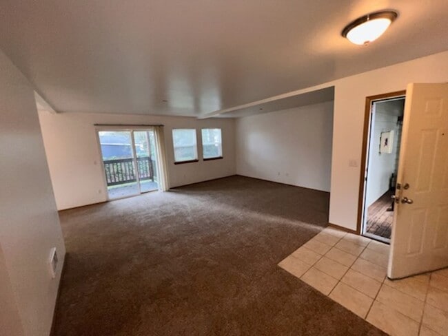 Building Photo - 8948 Gravelly Lake Dr SW Unit A