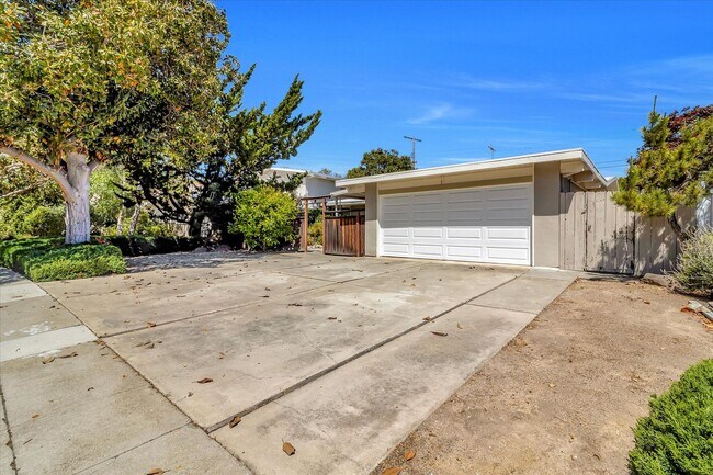 Photo - 3 Bedroom 2 Bath Home located in Palo Alto's Palo Verde Neighborhood!