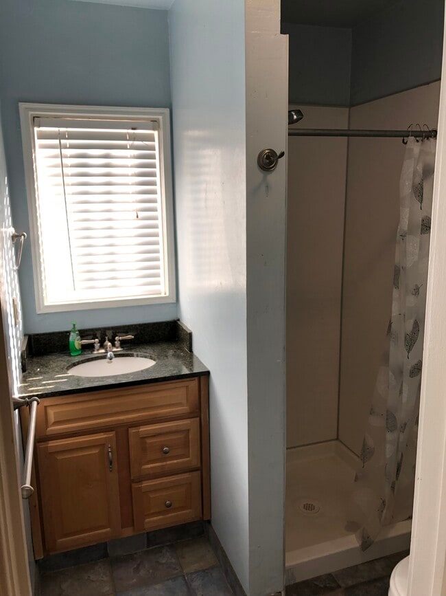 Photo - 4020 Miller Way