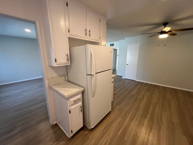 Photo - 18400 Prairie Street