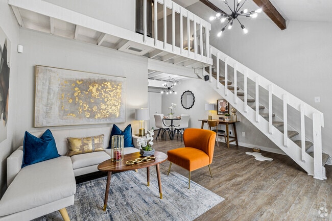 1BR, 1BA - 817SF - Living Room