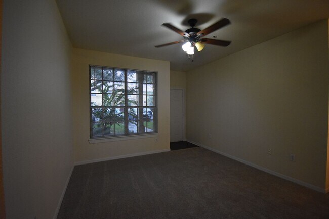 850 Grand Regency Pointe Unit 100