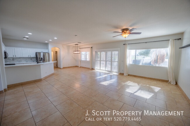 Photo - 12209 W Washington St