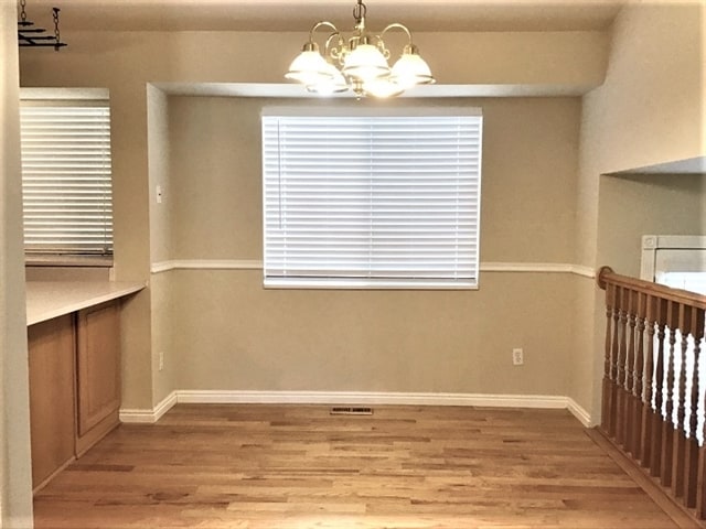 Photo - 1523 E 275 N