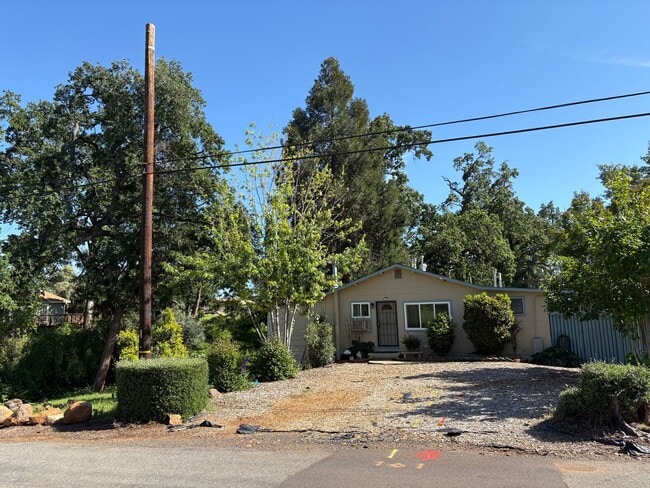 Building Photo - 762 Roe Rd