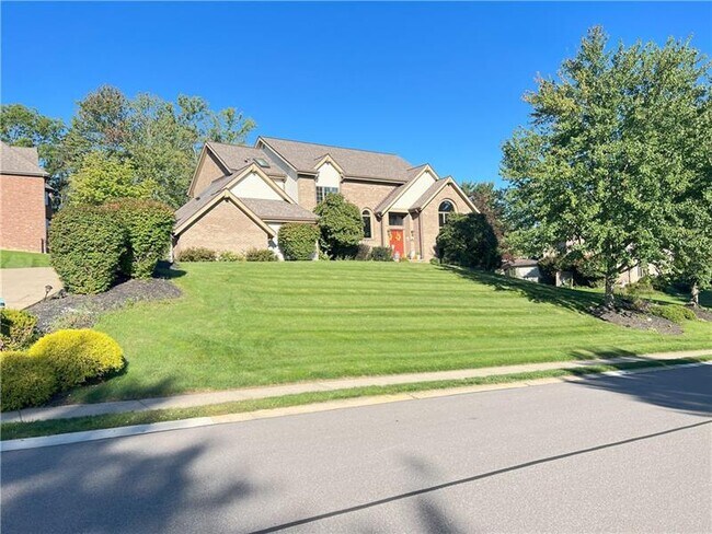 Photo - 2501 Birchwood Ct House