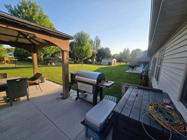 Photo - 1934 W 6th St