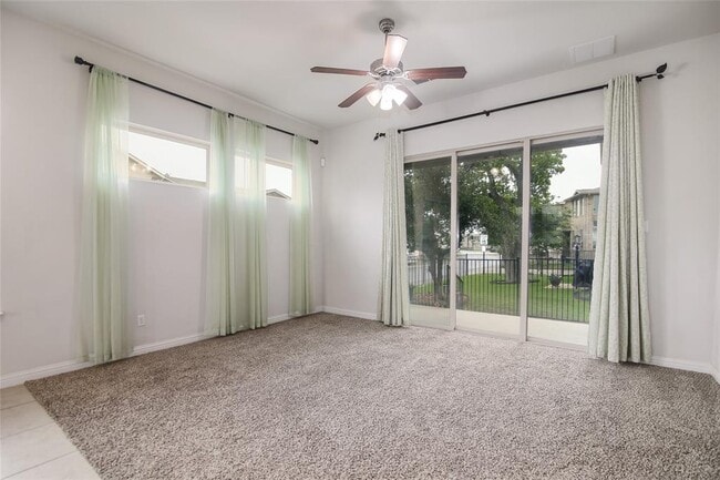 Photo - 1001 Sue Ann Rose Dr