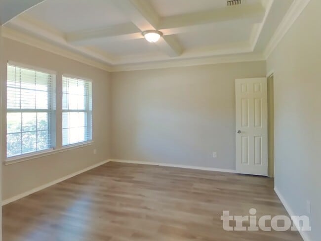 Photo - 2304 Eppright Dr