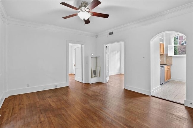 Photo - 677 Somerset Terrace NE Unidad 6D