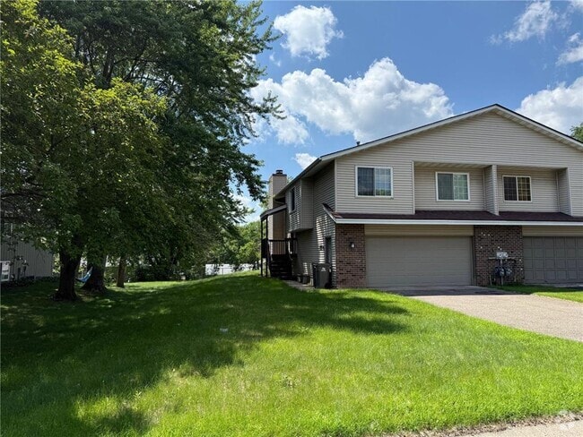 Building Photo - 7300 Stewart Dr Rental