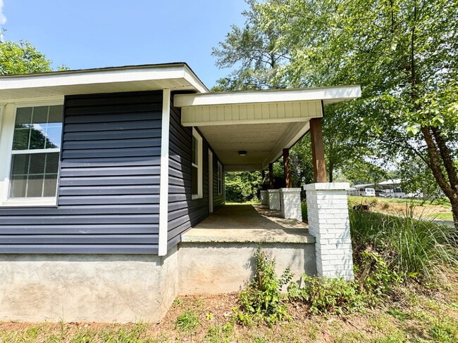 Photo - 3 bedroom, 2 bathroom in Seneca