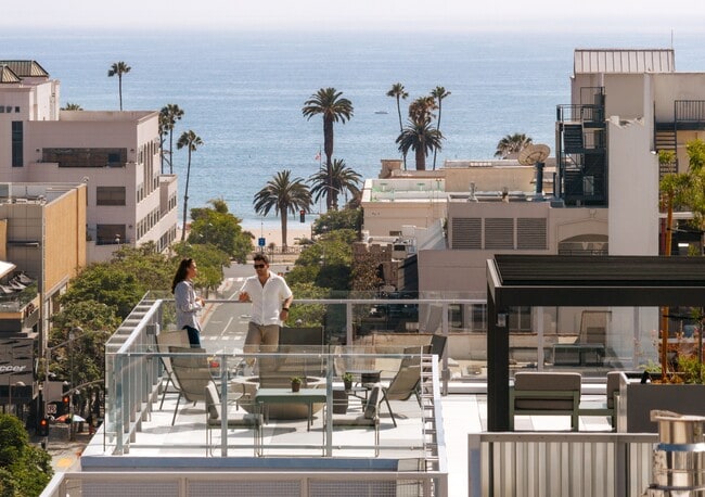 Santa Monica Collection - 501 Broadway