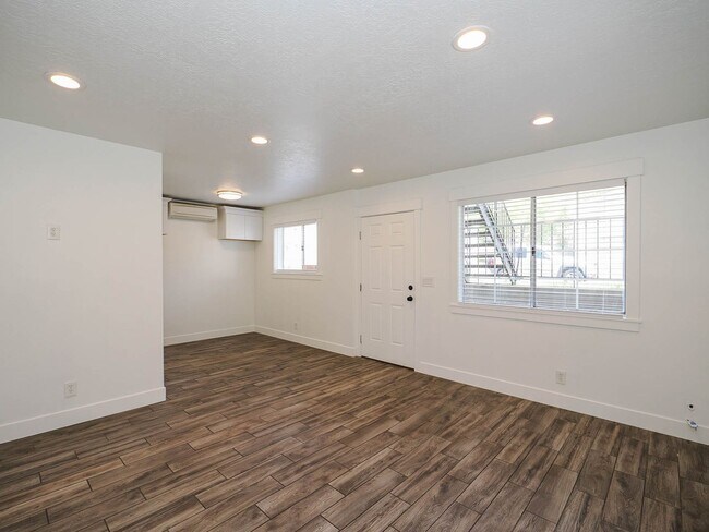 Photo - 1559 W 3395 S Unidad D