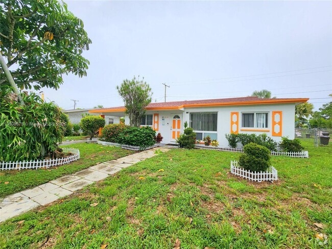 Building Photo - 1564 NW 31st Way Rental