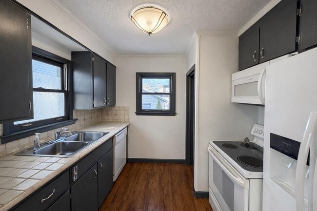 Photo - 1259 Humphrey Ave