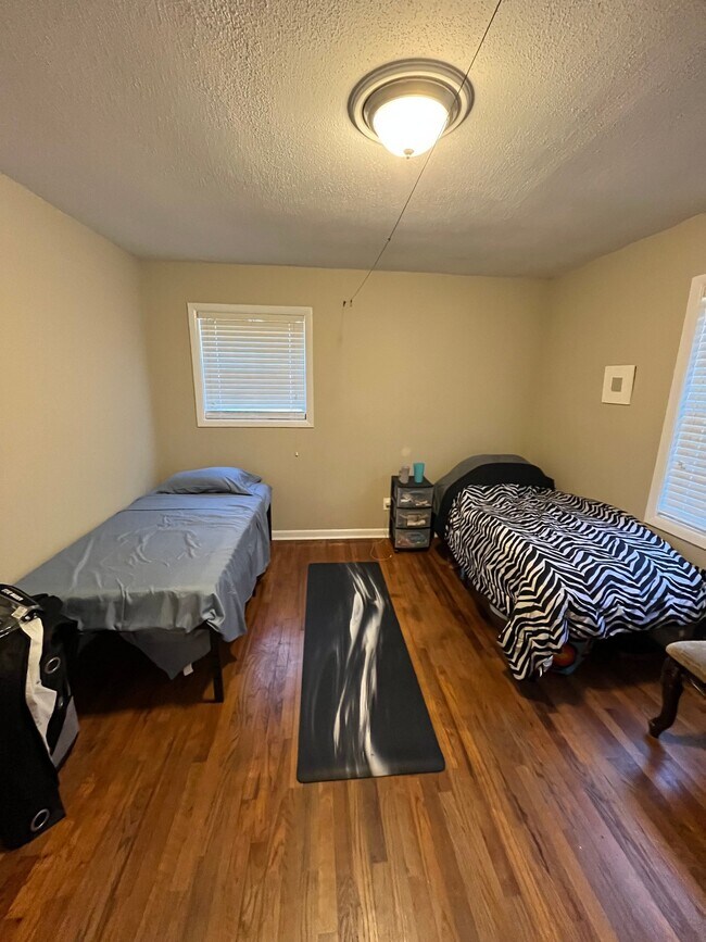 Photo - 3881 Hilton Ct