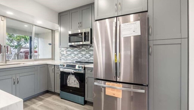 Photo - 7753 Coral Blvd