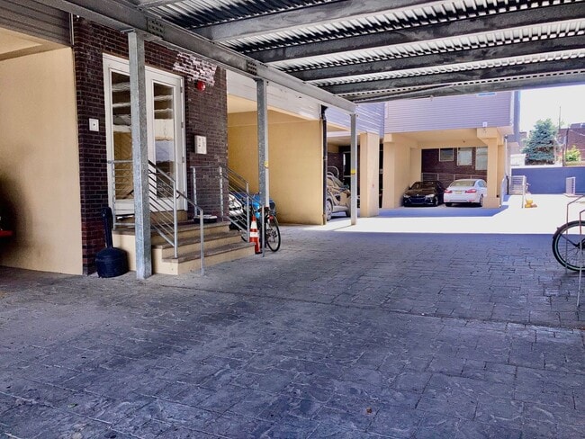 Photo - Spacious Olde Kensington 2bd/2bth Condo w/ Garage Parking