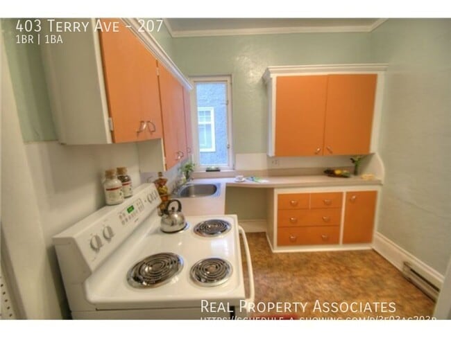 Photo - 403 Terry Ave