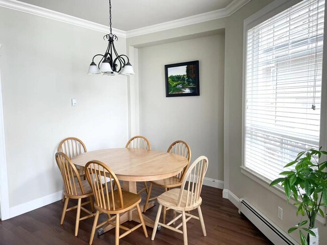 Photo - 14585-1459A 59A Ave