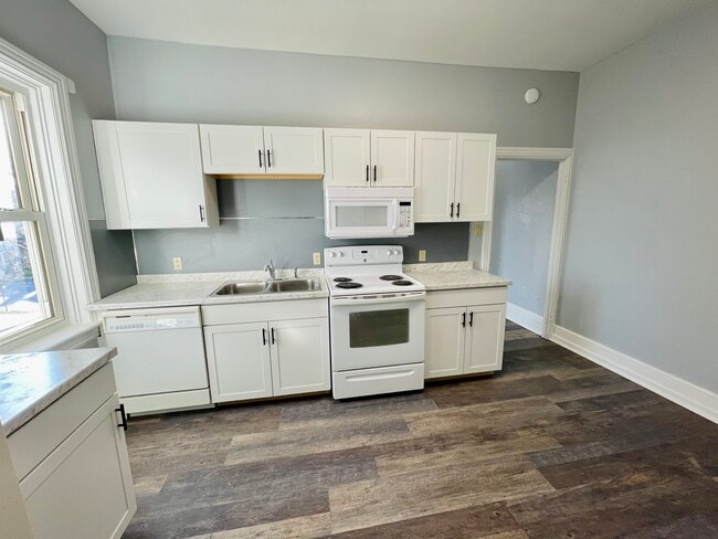 Photo - 33 Linden Ave Unit 2nd Fl