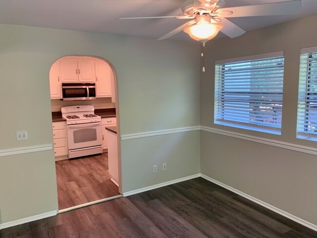 Photo - 381-381 1/2 Ramona Unidad 381 1/2 A