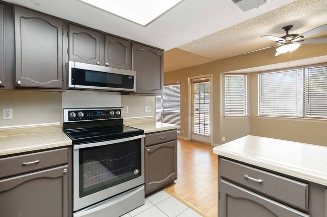 Photo - Charming 3-Bedroom Home Available for Rent!