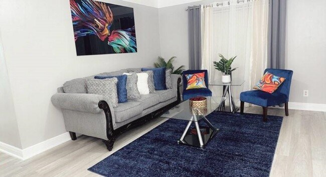 Photo - 1929 NE 26th St