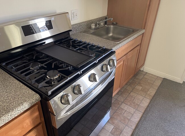 Photo - 3525 S Budlong Ave