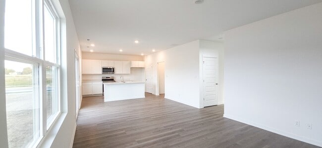 Photo - 4146 Viceroy St