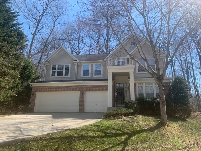 Photo - 5475 Wooded Way House