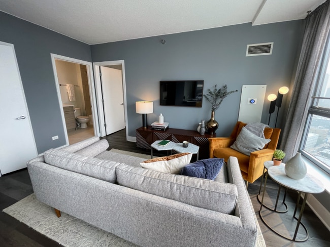 Photo - 296 N Canal St