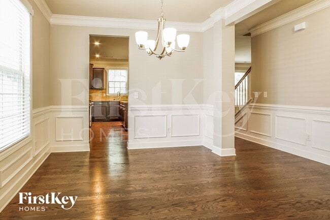 Photo - 307 Summerwalk Rd