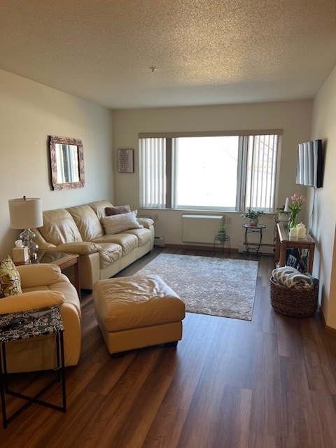 Photo - 1000 Linden Dr Unit FOX HOLLOW