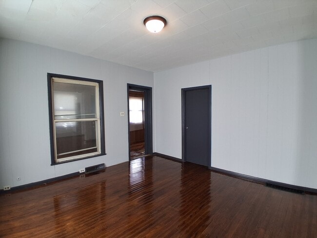 Photo - 35 S Griffin St