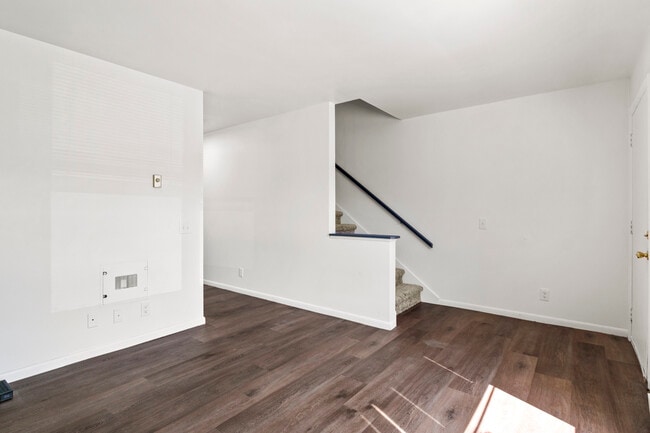 2BR/2BA Living Room
