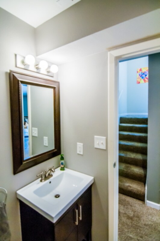 Photo - 809 E Drake Rd