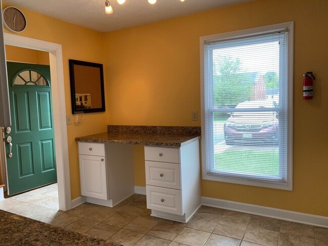 Photo - 336 Loudon Rd