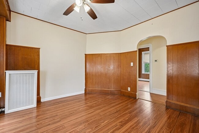 Photo - 154 Glen St Unit 2