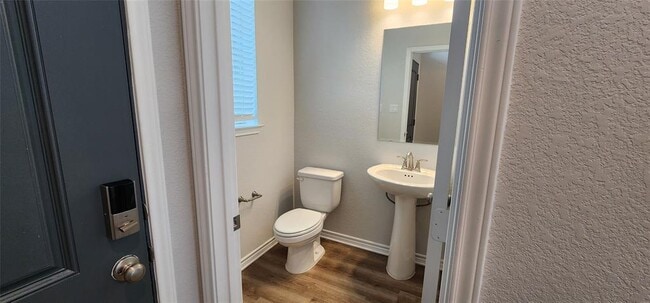 Photo - 360 Banyon Dr